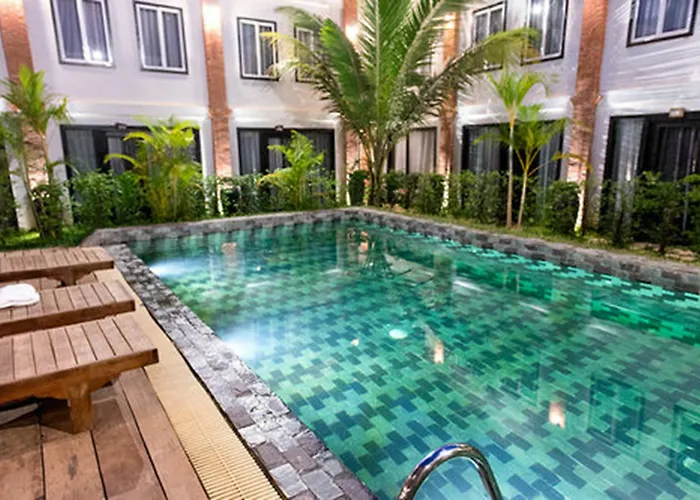 Day Day Hotel